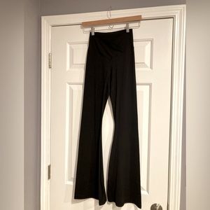 Offline ByAerie Real Me Highwaisted Crossover Flare Leggings M